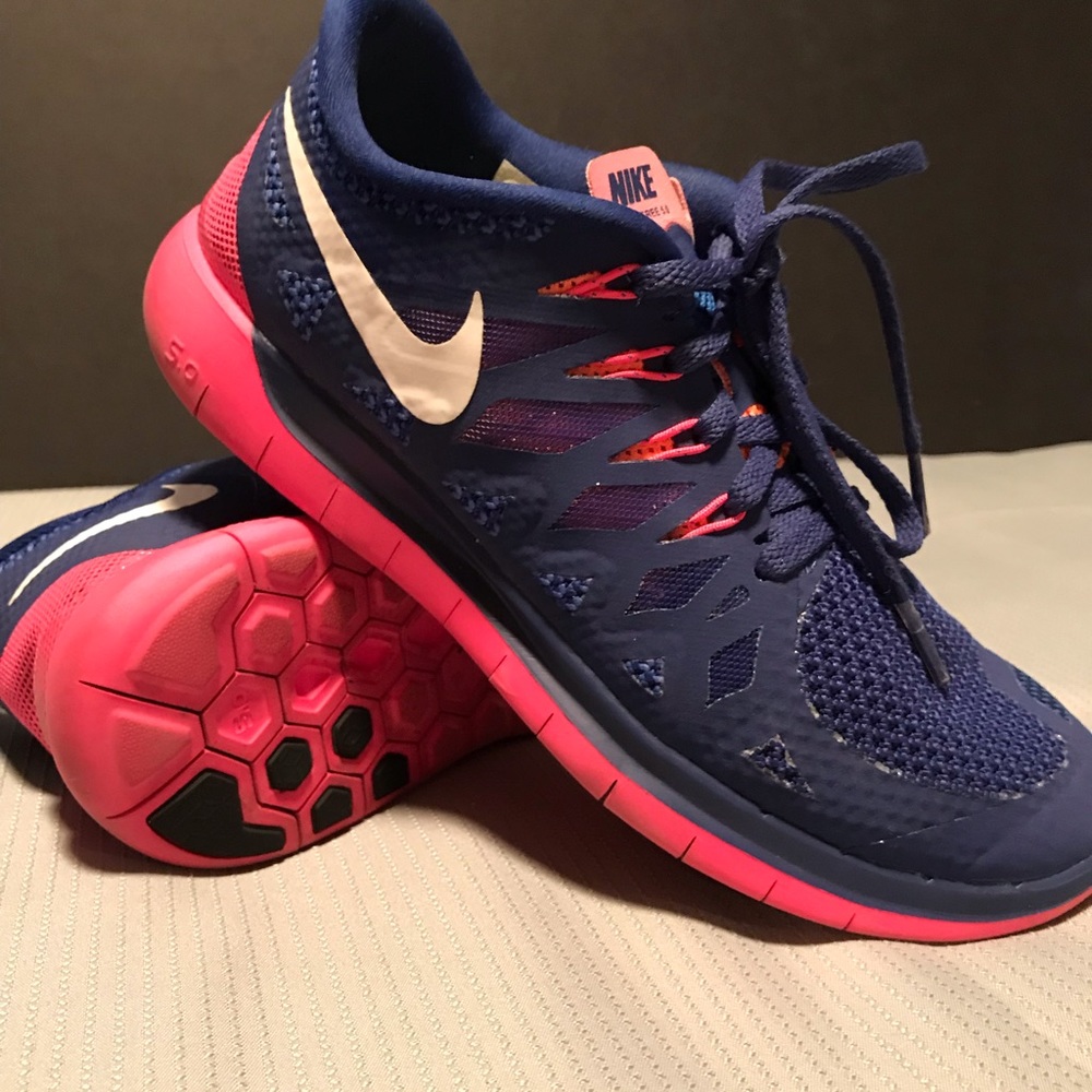 Women’s Nike Free Run - Picture 3 of 6